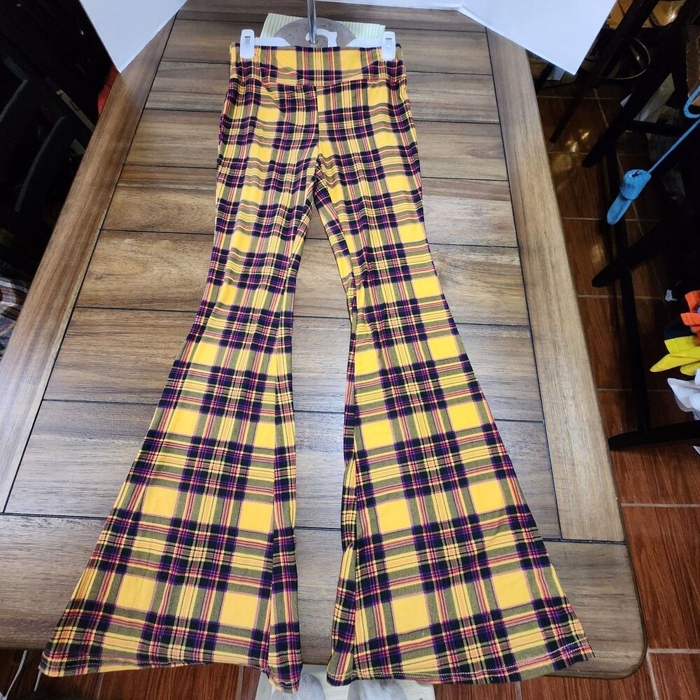 No Boundaries Bell Bottom Flannal Pants Yellow/Blk Md (7-9)